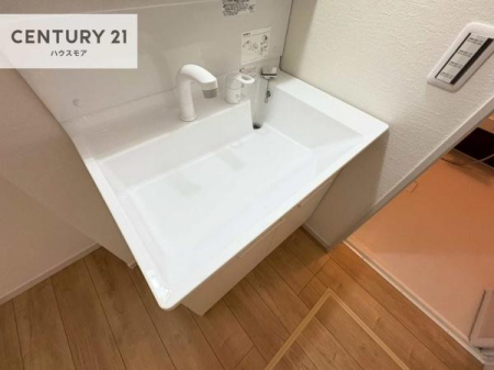 ���ʑ�E���ʏ��@�[�����ʑ�{�E���́A�������˂ɂ����̂ł�����ꂪ�y�X�I���������ۂĂ܂��I
�L���C�Ȑ��ʏ��Ŏ��������̃��`�x�[�V�������オ��܂��ˁI