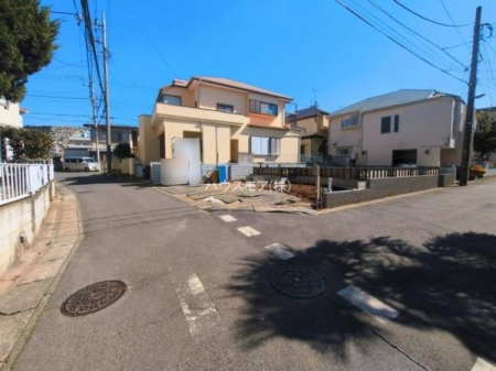 ���̑����n�@�O�ʓ��H��3.8���~4.5���z����ǍD�ȗ��n�ł��B
�Ԍɓ��ꂪ���ȕ������S�ł��ˁB