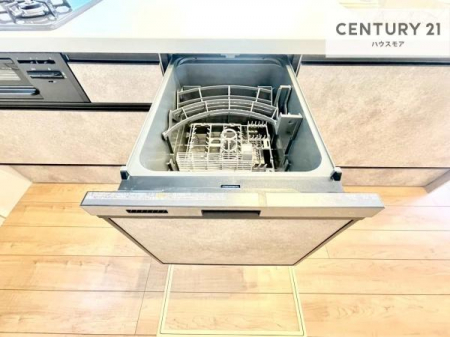 �L�b�`���@�H��@�t���̃L�b�`���ł��I�Z���������r��h�~�Ƃ��đ�ϊ��􂷂�֗��Ȏd�l�ł��I�r���g�C���Ȃ̂ŃL�b�`���̏ꏊ����炸�����X�y�[�X���L���g�����Ƃ��o���܂��I