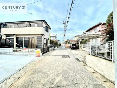 ���̑����n�@�O�ʓ��H��4���I�z����ǍD�ȗ��n�ł��B
�Ԍɓ��ꂪ���ȕ������S�ł��ˁB