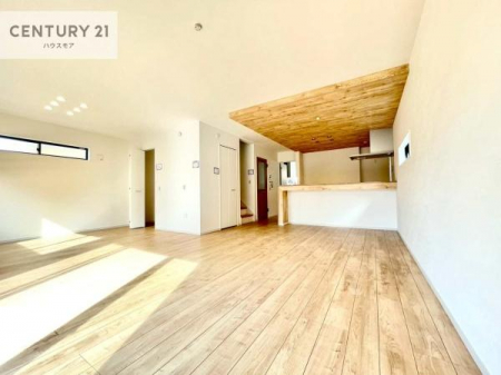 ���r���O�@�J�����̂���L�XLDK�I�\�t�@�[��_�C�j���O�e�[�u����u���Ă������ɂȂ�Ȃ��̂ŉ��K�ɉ߂����܂��I�R�~���j�P�[�V���������₷�����r���O�ł��I