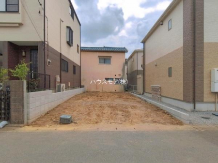 ���ԏ�@���ԃX�y�[�X��2�䕪����܂��I�Z�J���h�J�[�͂������A�o�C�N�⎩�]�ԂȂǂ��u���ꏊ�ɍ���܂���B