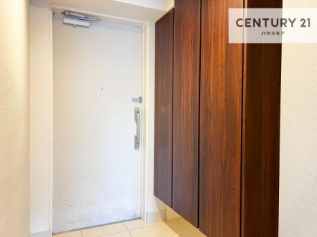 ���ց@�V���[�Y�{�b�N�X�t���B���ւ��Еt�����|�������₷���ł��I
�X�b�L���������ւŌ˂��J�����u�ԁA�������̂���S�n������Ԃ��o�}���Ă���܂��B