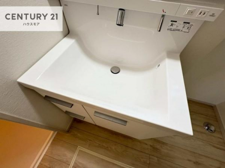 ���ʑ�E���ʏ��@�[�����ʑ�{�E���́A�������˂ɂ����̂ł�����ꂪ�y�X�I���������ۂĂ܂��I
�L���C�Ȑ��ʏ��Ŏ��������̃��`�x�[�V�������オ��܂��ˁI