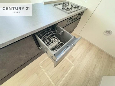 �L�b�`���@�H��@�t���̃L�b�`���ł��I�Z���������r��h�~�Ƃ��đ�ϊ��􂷂�֗��Ȏd�l�ł��I�r���g�C���Ȃ̂ŃL�b�`���̏ꏊ����炸�����X�y�[�X���L���g�����Ƃ��o���܂��I