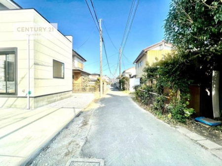 ���̑����n�@�O�ʓ��H��4���I�z����ǍD�ȗ��n�ł��B
�Ԍɓ��ꂪ���ȕ������S�ł��ˁB