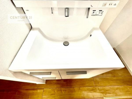 ���ʑ�E���ʏ��@�[�����ʑ�{�E���́A�������˂ɂ����̂ł�����ꂪ�y�X�I���������ۂĂ܂��I
�L���C�Ȑ��ʏ��Ŏ��������̃��`�x�[�V�������オ��܂��ˁI