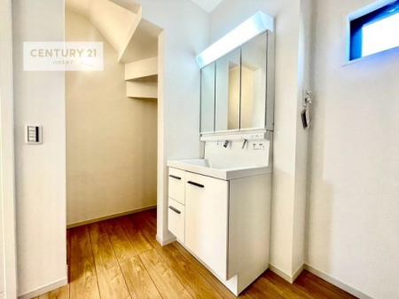 ���ʑ�E���ʏ��@���[�����Ղ�̐��ʎ��I���p�i�̃X�g�b�N��o�X�^�I�����X�b�L���Ǝ��[�ł��Ď��o���₷���I����肪�X�b�L���Еt���ċC�����̗ǂ���ԁI