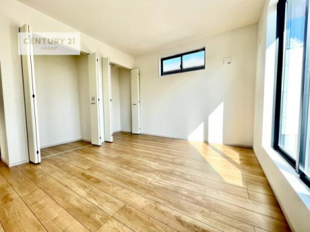 �Q���@�o���R�j�[�ɖʂ����m���́A���炩�Ȓ������������ސS�n�悢��ԁB�u�₩�Ȍ��ɕ�܂�ċC�����悭�ڊo�߂��邽�߁A�Q���ɍœK�Ȃ������ł��B���̊��C�₨�z�c���������K�ɍs���܂��B