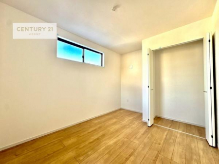 �m���@���[�X�y�[�X�����Ă��܂��I�������X�b�L�����ڂ��鎖���ł��܂��ˁB
�Ƌ��I�΂Ȃ��V���v���ȃf�U�C���ׁ̈A�Ƌ��I�΂����C�ɓ���̋�ԍ�肪�ł������ł��ˁB