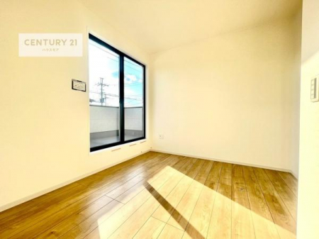 �m���@�o���R�j�[�ɖʂ��Ă���m���ł��B���邭�����肪����A���C����������ł��܂��I���N���āA�O�ɏo�Ĕw�L�т����[�ċz�����ǂ������}������邱�Ƃ��ł��܂��B