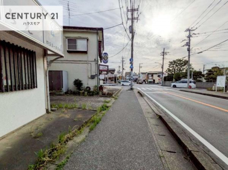 ���̑����n�@�z�����蕗�ʂ��ǍD�ȗ��n�ł��B
�O�ʓ��H8.8���ƍL�X�I���񌻒n�ɂĂ��m���߂��������B