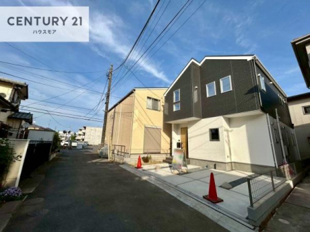 ���̑����n�@�O�ʓ��H��4���I�z����ǍD�ȗ��n�ł��B
�Ԍɓ��ꂪ���ȕ������S�ł��ˁB