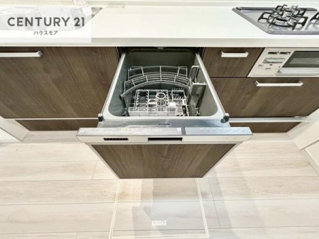 �L�b�`���@�H��@�t���̃L�b�`���ł��I�Z���������r��h�~�Ƃ��đ�ϊ��􂷂�֗��Ȏd�l�ł��I�r���g�C���Ȃ̂ŃL�b�`���̏ꏊ����炸�����X�y�[�X���L���g�����Ƃ��o���܂��I