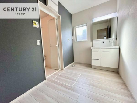 ���ʑ�E���ʏ��@�g�Ȃ�𐮂�����ʏ��́A���������厖�ł��I������̐������̂��镵�͋C�����o�I�C�����悭���g�����������܂��B�L�X�����X�y�[�X���������ł��ˁI
