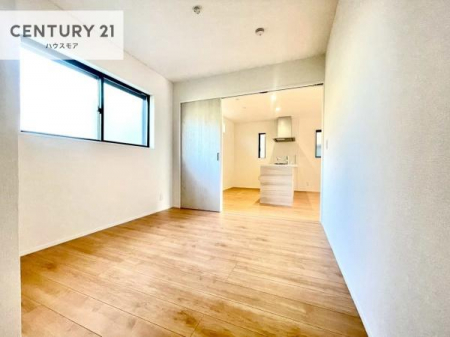 ���r���O�ȊO�̋����@�V���v���Ƀf�U�C������Ă��邽�߁A�Ƌ��I�т܂���I
���C�ɓ���̉Ƌ��u���Ă��낰���Ԃ���邱�Ƃ��ł��܂��B