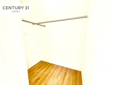 ���[�@�E�H�[�N�C���N���[�[�b�g�t���ł��B��������̂��m���Ȃǂ����[���Ă��������ł��ˁI���ɂ���@�������ȂǋG�ߕ��̑傫�ȉƓd�����[�ł��܂��I