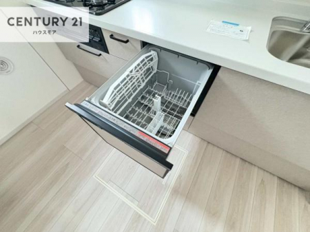 �L�b�`���@�H��@�t���̃L�b�`���ł��I�Z���������r��h�~�Ƃ��đ�ϊ��􂷂�֗��Ȏd�l�ł��I�r���g�C���Ȃ̂ŃL�b�`���̏ꏊ����炸�����X�y�[�X���L���g�����Ƃ��o���܂��I