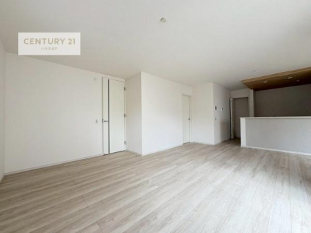 ���r���O�@�L�X�_�C�j���O�X�y�[�X�I������肨�H���B�΂��������y�������Ԃ��߂����܂��B���X�̔���������܂��I