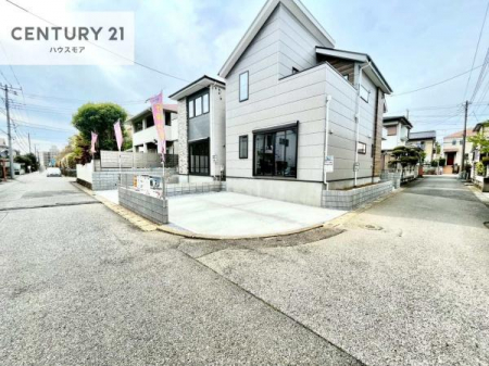 ���̑����n�@�O�ʓ��H6���I�z����ǍD�ȗ��n�ł��B
�Ԍɓ��ꂪ���ȕ������S�ł��ˁB