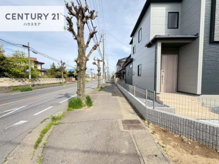 ���̑����n�@�O�ʓ��H��15.5���~5���I�z����ǍD�ȗ��n�ł��B
�Ԍɓ��ꂪ���ȕ������S�ł��ˁB