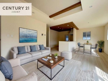 ���r���O�@�Ƌ��CG�p�[�X�ł��B�S�n�ǂ����r���O�͉Ƒ������R�ƏW�܂�܂��B�Ƒ��c�R�̎��Ԃ����������ł��B���Ƒ��ƁA����w�[���������Ԃ��߂��������ł��ˁB