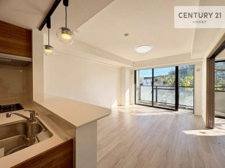 ���r���O�@�L�X�_�C�j���O�X�y�[�X�I������肨�H���B�΂��������y�������Ԃ��߂����܂��B���X�̔���������܂��I