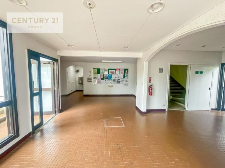 ���r�[�@��؂Ȃ��q�l�����o�}�����郍�r�[�B�L�X���Ă��ĊJ�����E������������܂��B