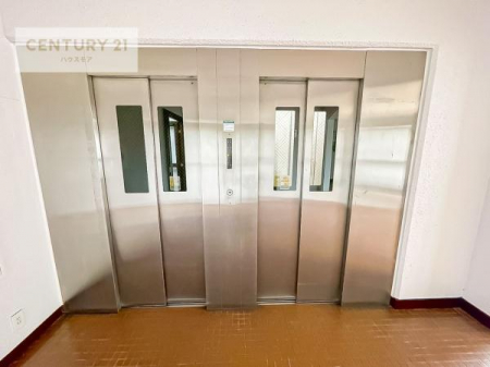 ���̑����p���@�G���x�[�^�[�����ŁA���X�̈ړ������K�B
�����̓��₨�ו��̑������ł��A�X���[�Y�ɂ��A��������܂��I