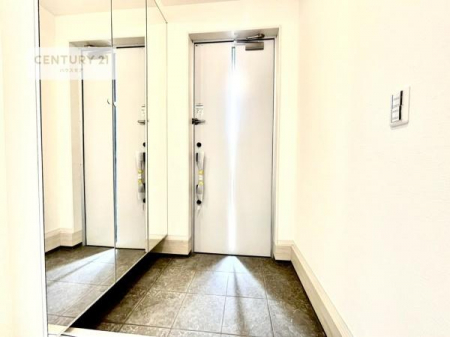 ���ց@�~���[�t���V���[�Y�{�b�N�X�t���Ȃ̂ŁA���ւ��Еt�����|�������₷���ł��I
�X�b�L���������ւŌ˂��J�����u�ԁA�������̂���S�n������Ԃ��o�}���Ă���܂��B