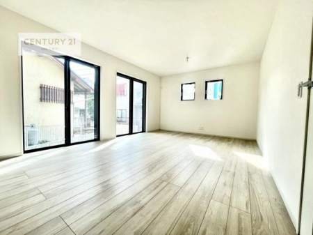 ���r���O�@�L�X�_�C�j���O�X�y�[�X�I������肨�H���B�΂��������y�������Ԃ��߂����܂��B���X�̔���������܂��I