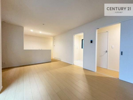 ���r���O�@�L�X�_�C�j���O�X�y�[�X�I������肨�H���B�΂��������y�������Ԃ��߂����܂��B���X�̔���������܂��I