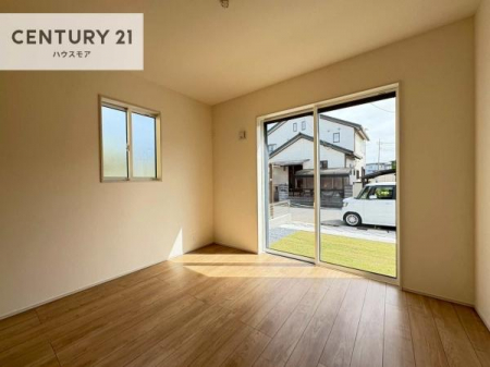 ���r���O�ȊO�̋����@�V���v���Ƀf�U�C������Ă��邽�߁A�Ƌ��I�т܂���I
���C�ɓ���̉Ƌ��u���Ă��낰���Ԃ���邱�Ƃ��ł��܂��B