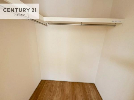 ���[�@�E�H�[�N�C���N���[�[�b�g�t���ł��B��������̂��m���Ȃǂ����[���Ă��������ł��ˁI���ɂ���@�������ȂǋG�ߕ��̑傫�ȉƓd�����[�ł��܂��I