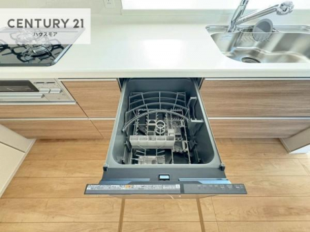 �L�b�`���@�H��@�t���̃L�b�`���ł��I�Z���������r��h�~�Ƃ��đ�ϊ��􂷂�֗��Ȏd�l�ł��I�r���g�C���Ȃ̂ŃL�b�`���̏ꏊ����炸�����X�y�[�X���L���g�����Ƃ��o���܂��I