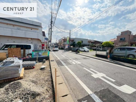 ���̑����n�@�O�ʓ��H��7.5���I�z����ǍD�ȗ��n�ł��B
�Ԍɓ��ꂪ���ȕ������S�ł��ˁB