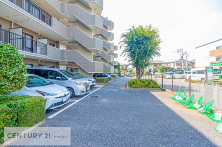 �@�ڂ����󂫏󋵂��m�肽���ꍇ�͂��C�y�ɂ��₢���킹���������I
���ӊ���A���q�l�̂���]�ɍ������������ꏏ�ɂ��ē���v���܂��B�Z��[���A�h�o�C�U�[�ɂ�邲���k������܂��B