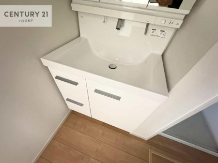 ���ʑ�E���ʏ��@�[�����ʑ�{�E���́A�������˂ɂ����̂ł�����ꂪ�y�X�I���������ۂĂ܂��I
�L���C�Ȑ��ʏ��Ŏ��������̃��`�x�[�V�������オ��܂��ˁI