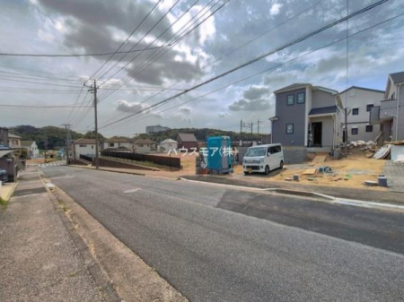 ���̑����n�@�O�ʓ��H��9���I�z����ǍD�ȗ��n�ł��B
