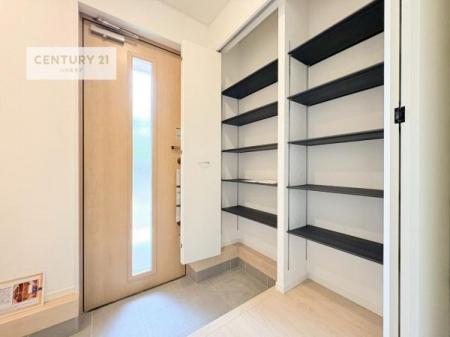 ���ց@���֎��[���[�����Ă���̂ŁA���֎��肪�X�b�L���Еt�����q���ɌC�̒u����ɍ���܂���I