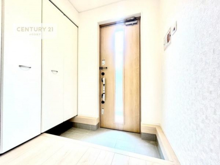 ���ց@�V���[�Y�{�b�N�X�t���B���ւ��Еt�����|�������₷���ł��I
�X�b�L���������ւŌ˂��J�����u�ԁA�������̂���S�n������Ԃ��o�}���Ă���܂��B