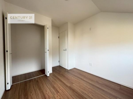 �q�������@���[�X�y�[�X����������m�ۂ���Ă��邽�߁A���������w�p�i���T�b�ƕЕt���A���ł��X�b�L���B
�Y��ȋ�Ԃ��ۂĂ܂��I