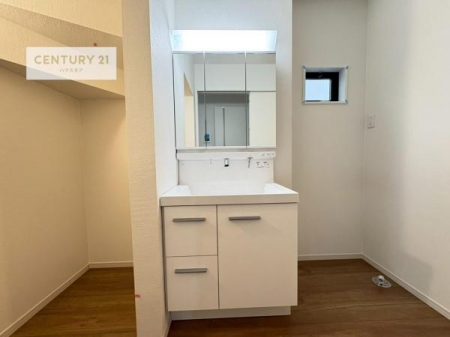 ���ʑ�E���ʏ��@�L�X�Ƃ������ʎ��́A���̐g�x�x�̎��Ԃ��������g������K�ȋ�ԁB���[�I�Ȃǂ��u���₷���A�g������̗ǂ��݌v�ł��B