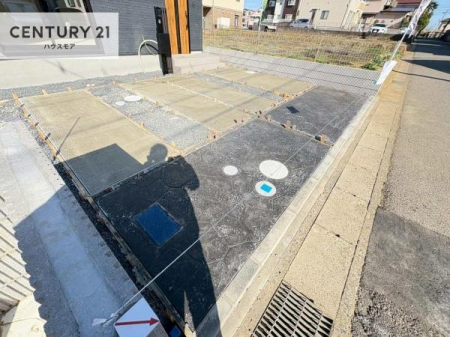 ���ԏ�@���ԃX�y�[�X��2�䕪����܂��I�Z�J���h�J�[�͂������A�o�C�N�⎩�]�ԂȂǂ��u���ꏊ�ɍ���܂���B