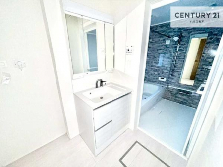 ���ʑ�E���ʏ��@�O�ʋ��d�l�̐��ʏ��́A�g�����Ȃ݂����₷������I���͎��[�ɂȂ��Ă��܂��B�h���C���[�₨���ϓ����Еt������̂Ő��ʑ������X�b�L���ƌ����邱�Ƃ��o���܂��I