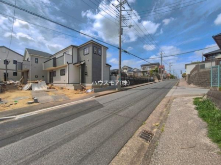 ���̑����n�@�O�ʓ��H��9���I�z����ǍD�ȗ��n�ł��B
