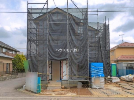 ���ԏ�@���ԃX�y�[�X��2�䕪����܂��I�Z�J���h�J�[�͂������A�o�C�N�⎩�]�ԂȂǂ��u���ꏊ�ɍ���܂���B(�Ԏ�ɂ��)