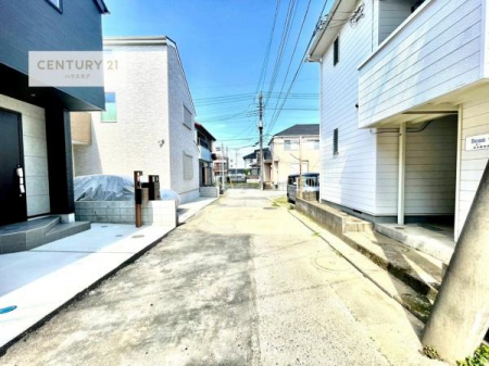 ���̑����n�@�O�ʓ��H4���I�z����ǍD�ȗ��n�ł��B
�Ԍɓ��ꂪ���ȕ������S�ł��ˁB