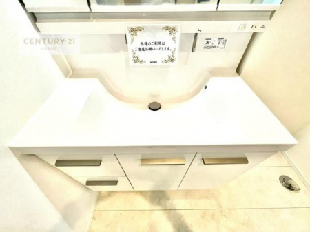 ���ʑ�E���ʏ��@�[�����ʑ�{�E���́A�������˂ɂ����̂ł�����ꂪ�y�X�I���������ۂĂ܂��I
�L���C�Ȑ��ʏ��Ŏ��������̃��`�x�[�V�������オ��܂��ˁI