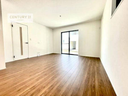 ���r���O�@�D�����z���܂肪���r���O����ł���ċ��S�n�̗ǂ���Ԃ����o���Ă���܂��I
���났�̎��Ԃ��߂����܂��I